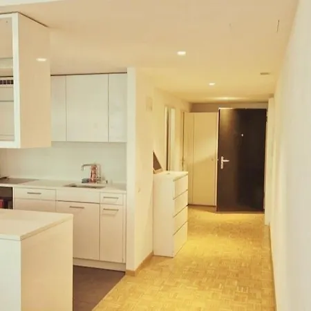 Apartamento 2 Beautiful Center Downtown Flat With Balcony Bir - Self Checkin *