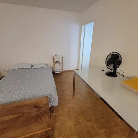 Apartamento 2 Beautiful Center Downtown Flat With Balcony Bir - Self Checkin Zurique
