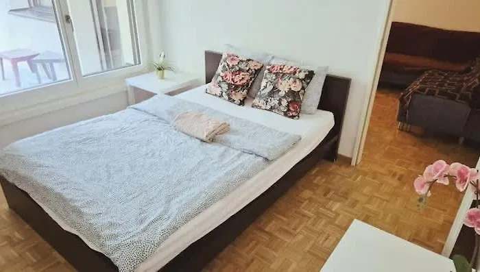 2 Beautiful Center Downtown Flat With Balcony Bir - Self Checkin דירה ציריך